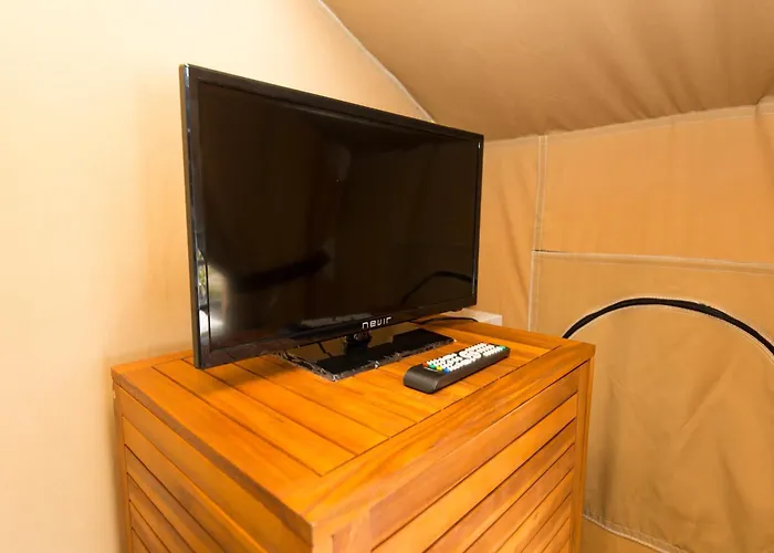 Camping Bungalows El Far